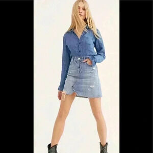 Free People Hallie skirt Washed Denim Distressed sz 27